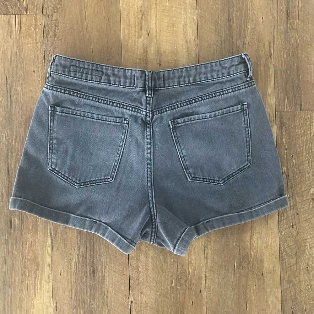 PacSun Mom Shorts Size 30 Washed Black High Rise Denim. - Picture 6 of 9